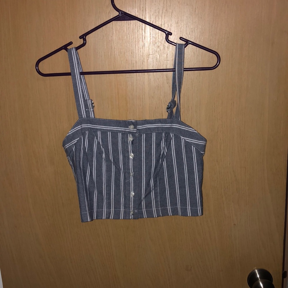 Striped button up crop tank!